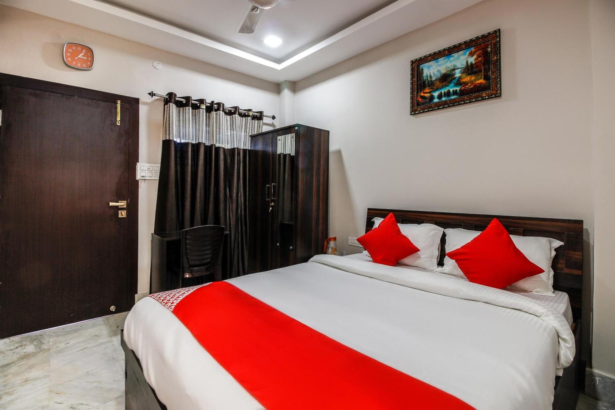 Hotel O Shiva Guest House Ґувахаті Екстер'єр фото